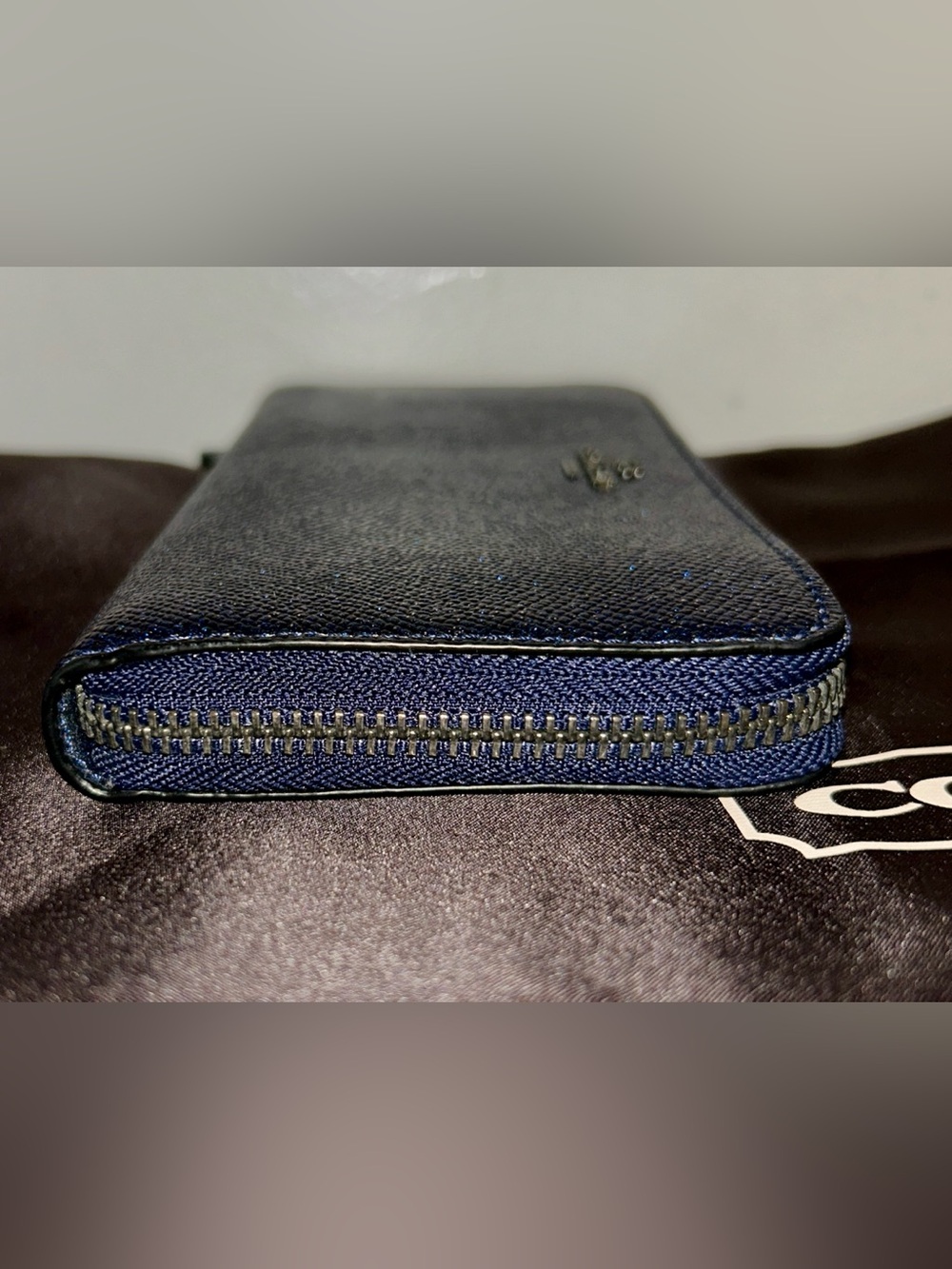 Coach Star Wars x Accordion Zip Wallet Cadet Navy with Glitter. Collector Piece - Picture 7 of 11